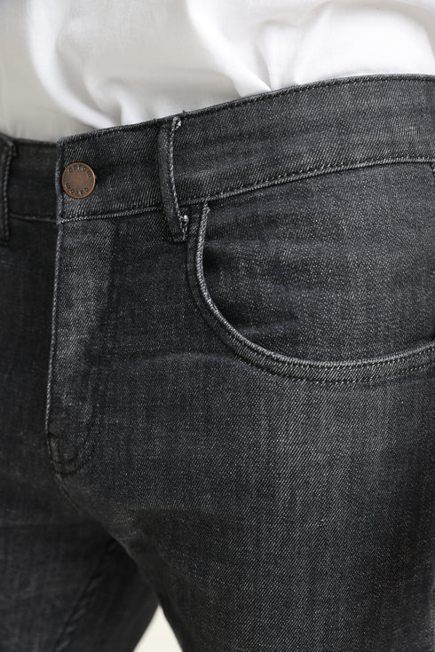 The Forged Iron Rinse Wash Slim fit Jeans